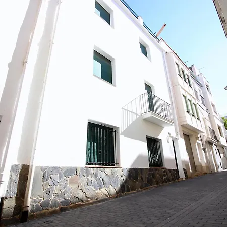 Apartmán Centrico En Roses, A 300m De La Playa, Con Terraza Solarium Y Wifi. - Es-228-97 *